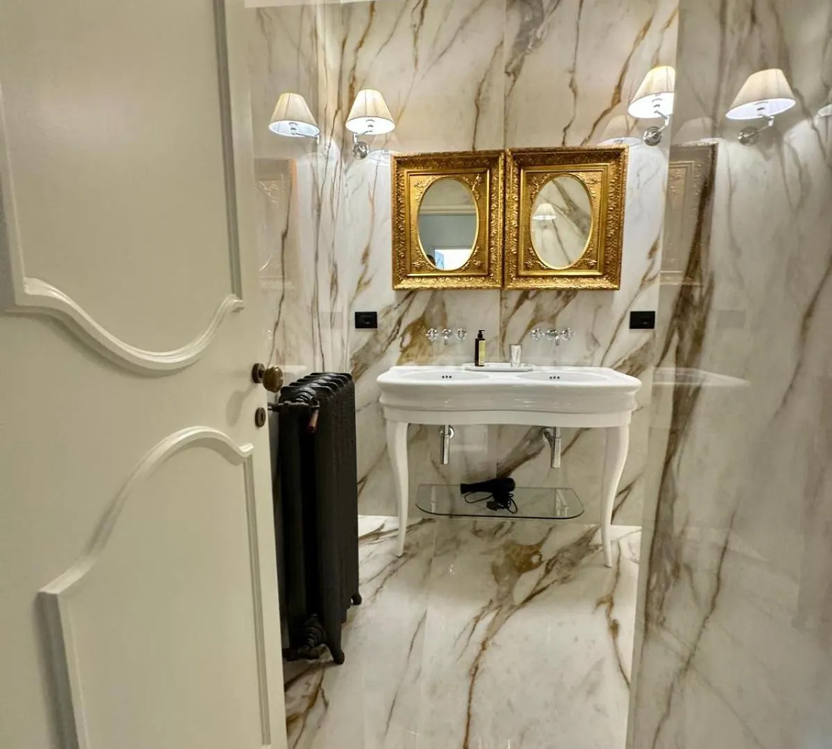 Boutique Apartment Oliva Salo Italy