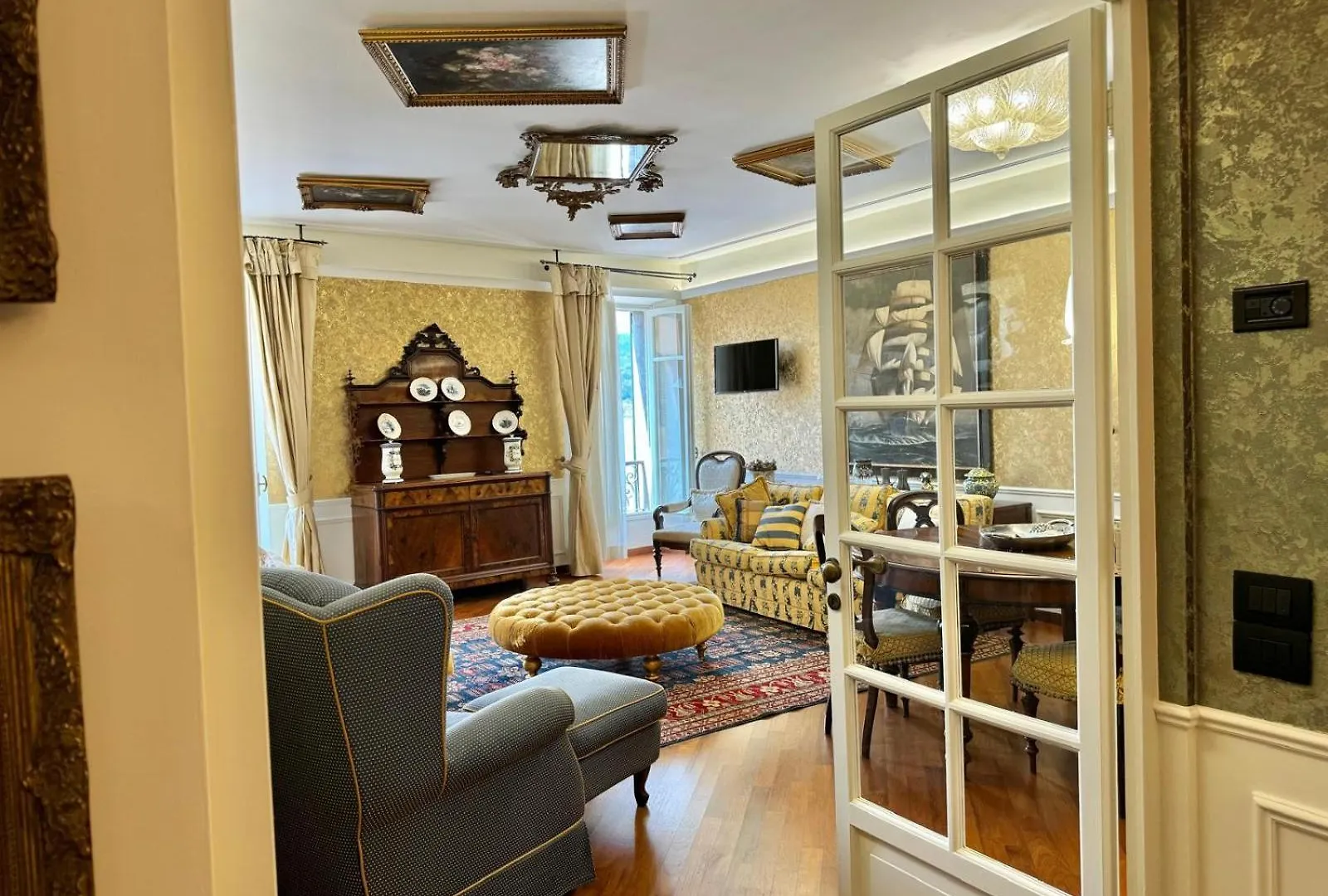 Boutique Apartment Oliva Salo 0*,  Italy